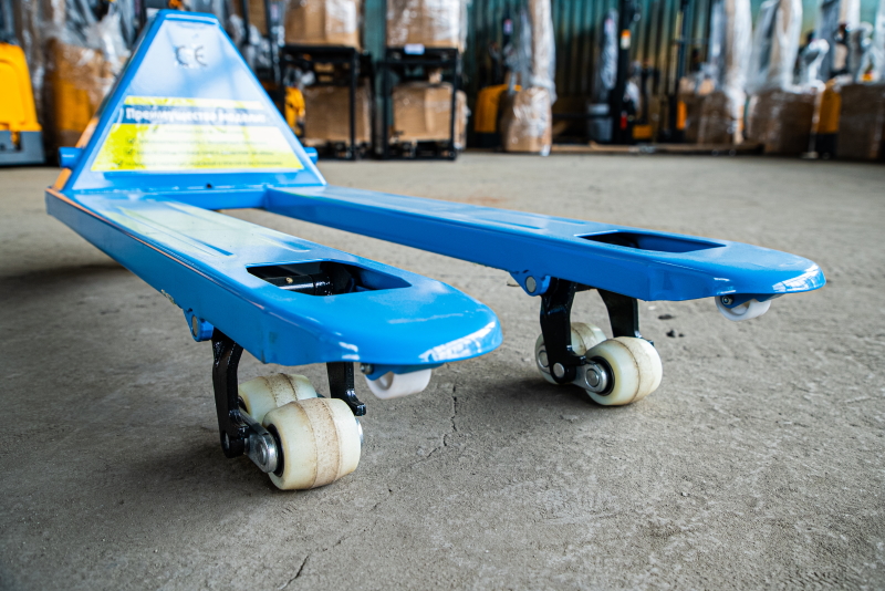 Тележка гидравлическая TOR RHP 2500 кг 1150 мм колеса нейлон - фото