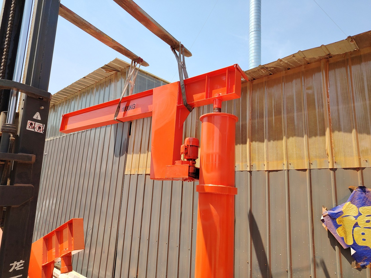 Кран консольный поворотный электрический TOR JIB г/п 1000 кг 3x3 м  - фото