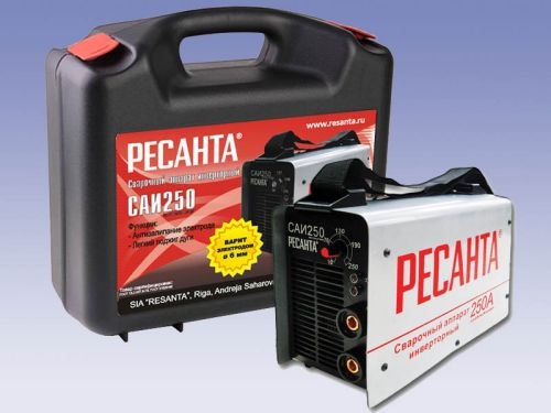 Сварочный аппарат инверторный Ресанта САИ 250 В КЕЙСЕ