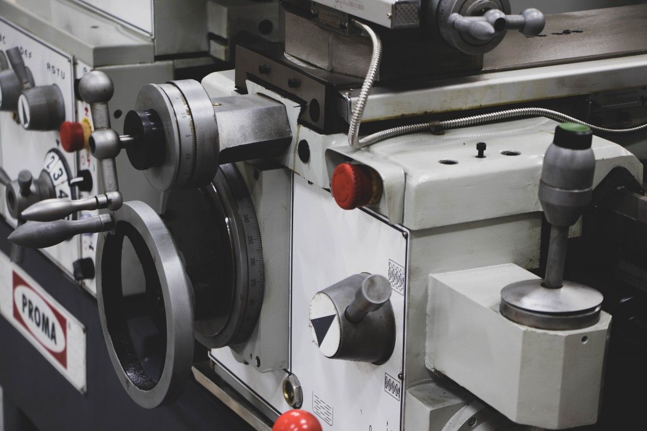 Универсальный токарный станок Proma SPF-1000PS с УЦИ - фото