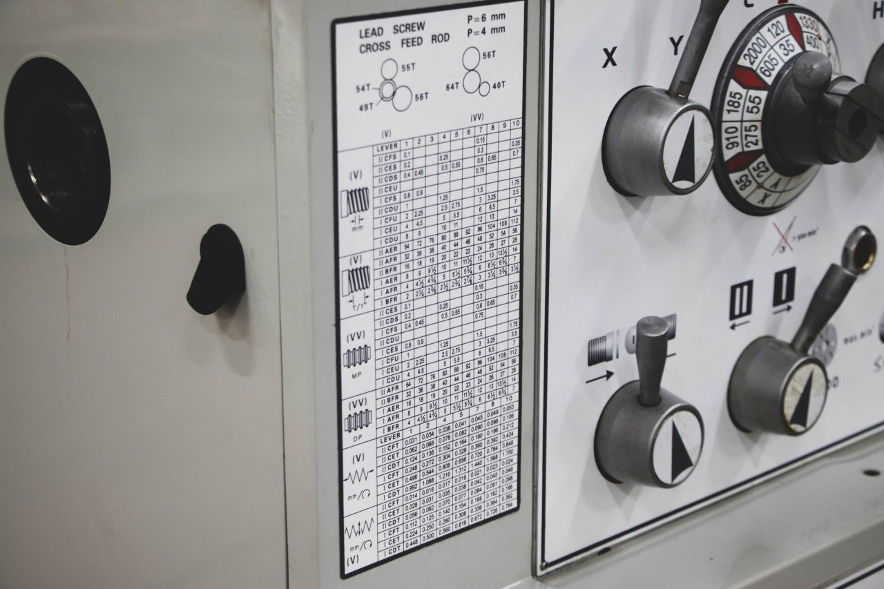 Универсальный токарный станок Proma SPF-1000PS с УЦИ - фото