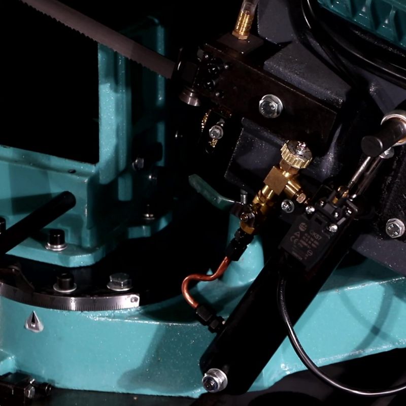 Ленточная пила по металлу AURA LM-200U - фото