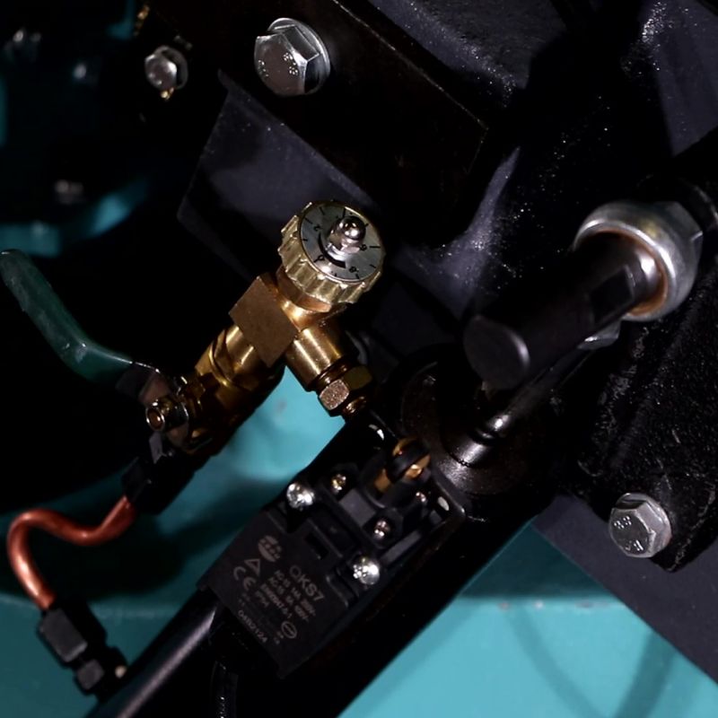 Ленточная пила по металлу AURA LM-200U - фото