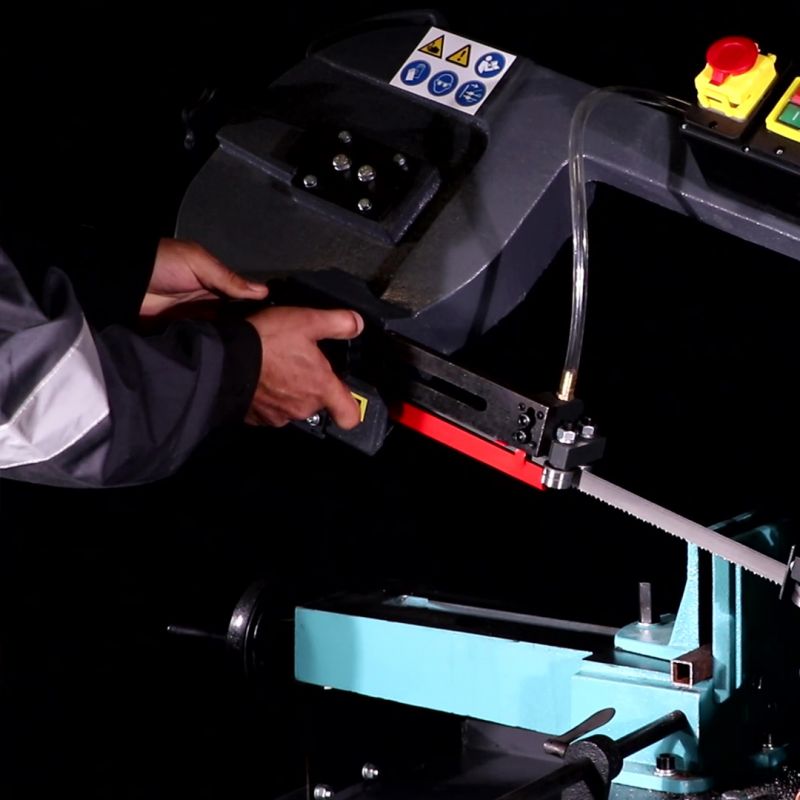 Ленточная пила по металлу AURA LM-200U - фото