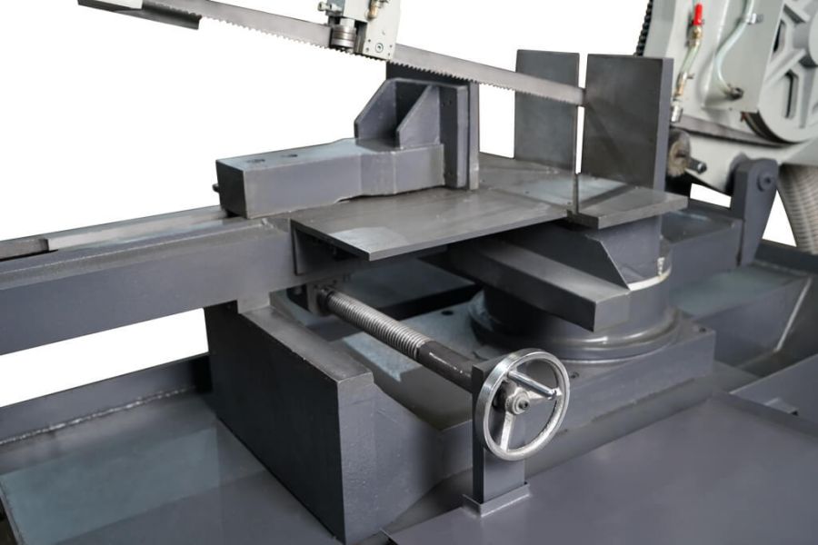 Полуавтоматическая ленточная пила по металлу Metal Master BSM-330R SAF - фото