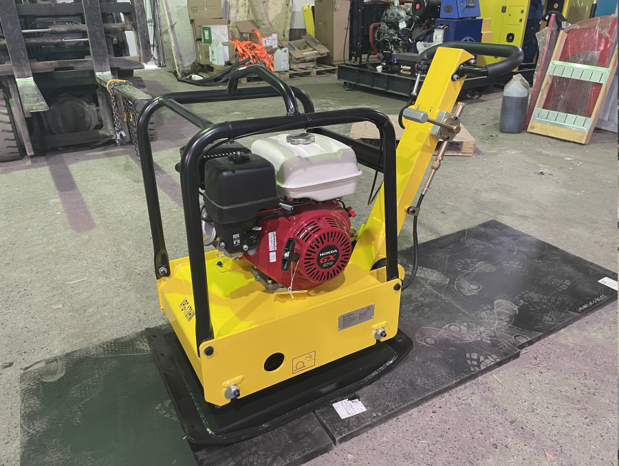 Виброплита Vektor VPG-170HW - фото