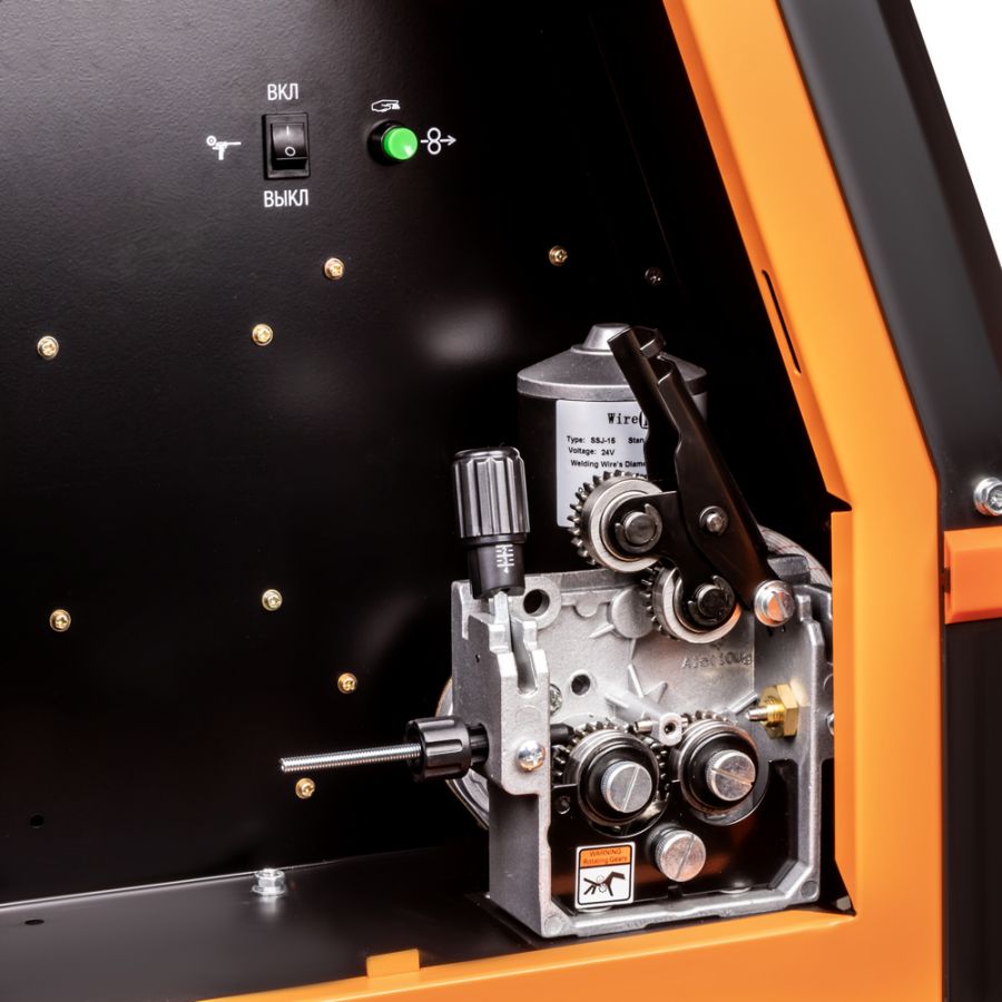 Сварочный полуавтомат FoxWeld INVERMIG 301 SYN - фото