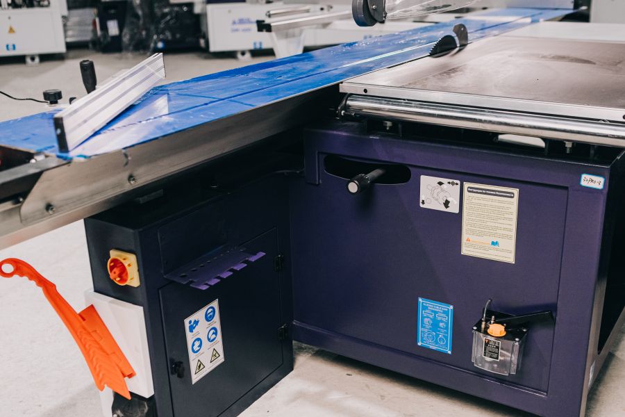 Форматно-раскроечный станок DELTAMACHINERY DM-3200S - фото