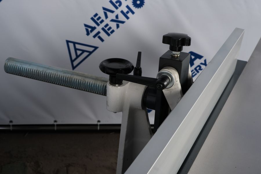 Фуговальный станок DELTAMACHINERY DWP-400 - фото