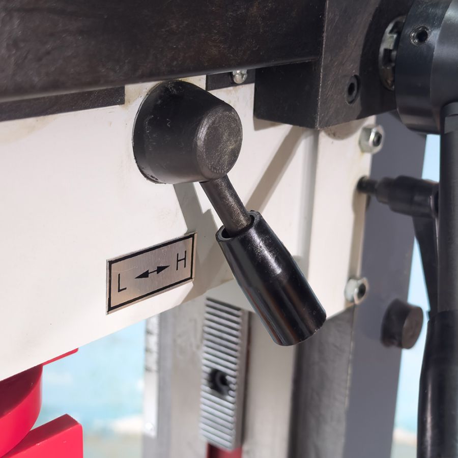 Вертикально-фрезерный станок VISPROM FPV-25LP - фото