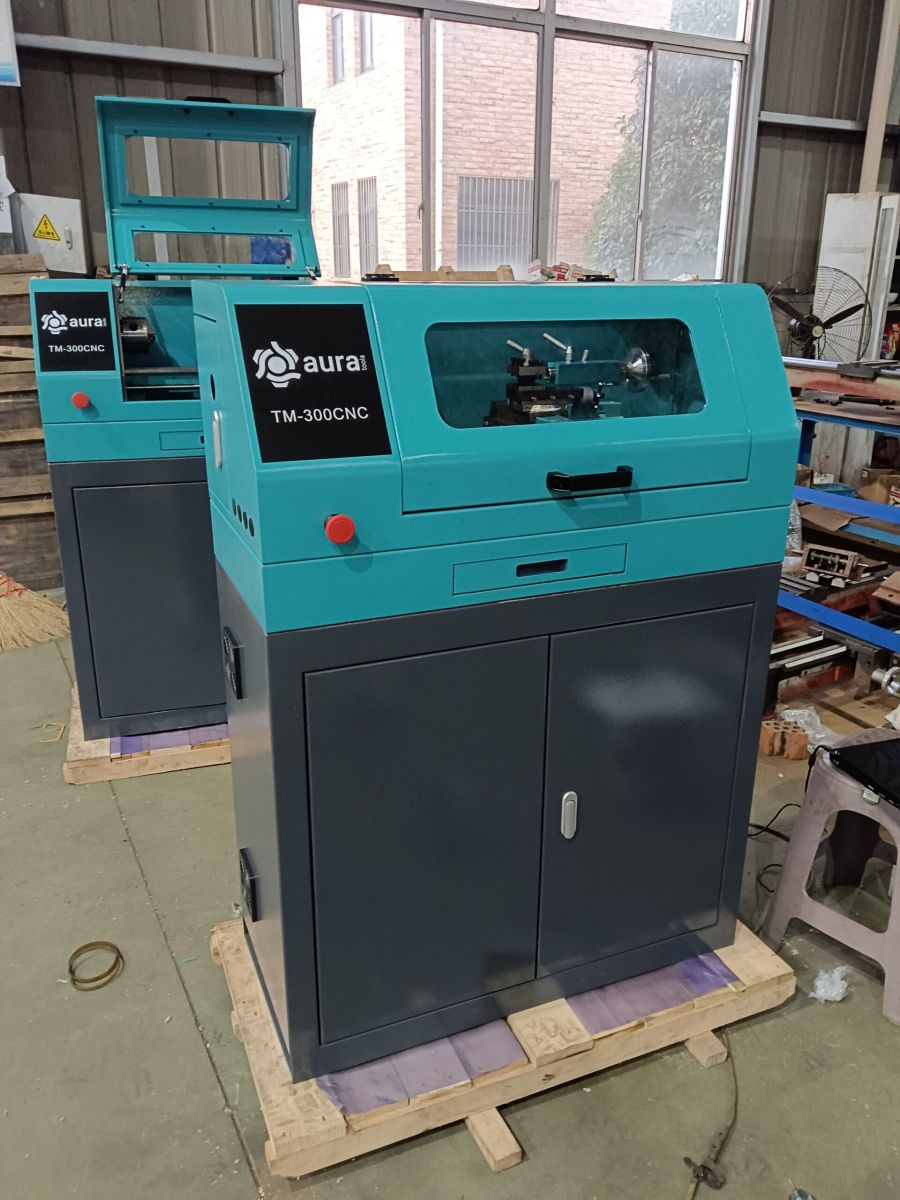 Токарный станок с ЧПУ AURA TM-300 CNC - фото