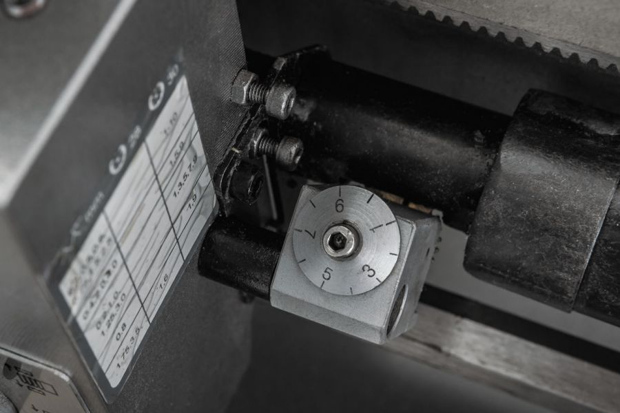 Станок токарный JET BD-12G - фото