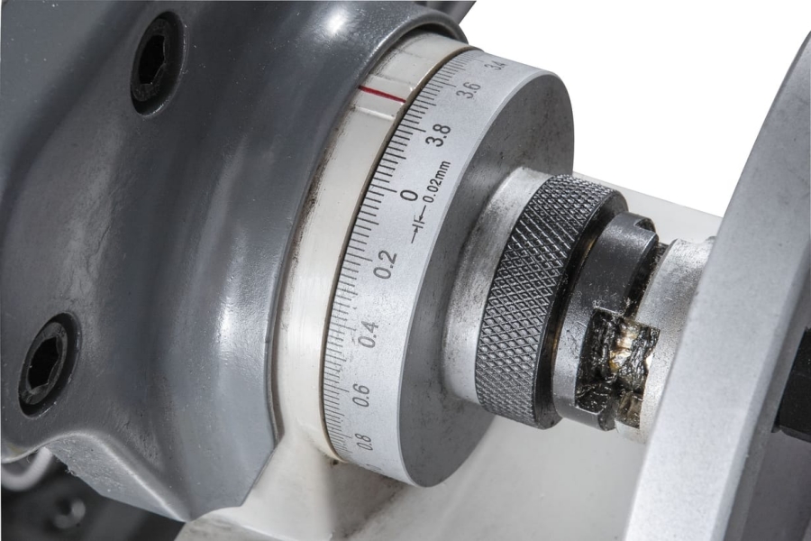 Широкоуниверсальный фрезерный станок JET JMD-939GHV DRO - фото