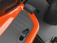 Садовый трактор Husqvarna TS 138 - фото