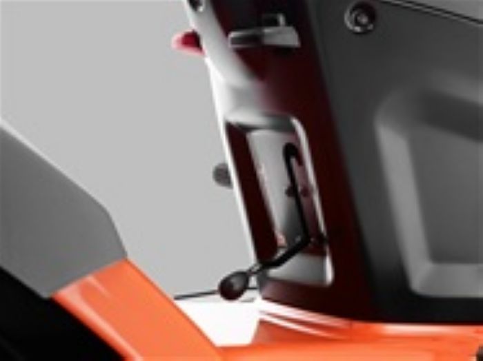 Садовый трактор Husqvarna TC 338 - фото