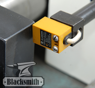 Кузнечный гидравлический пресс BlackSmith GP1-16 - фото