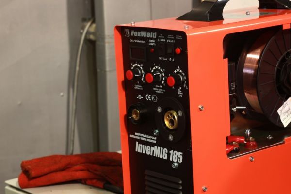 Сварочный полуавтомат FoxWeld InverMig 185 - фото