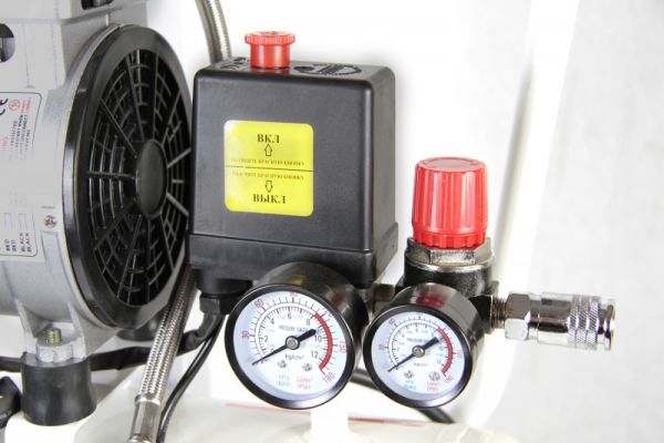 Компрессор FoxWeld AERO 130/24 oil-free - фото