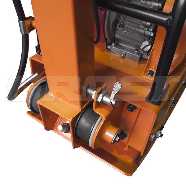 Виброплита GROST VH 160СR - фото