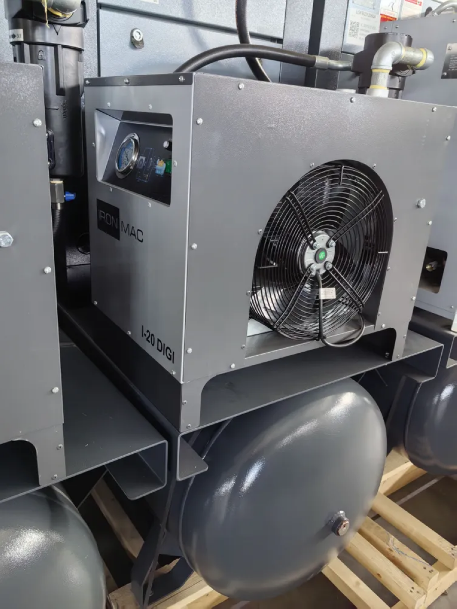 Осушитель рефрижераторного типа IronMac I-20 DIGI - фото