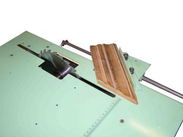 Пильная каретка - фото