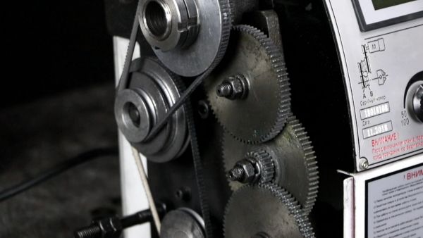 Станок токарный VISPROM SPV-180x300 - фото