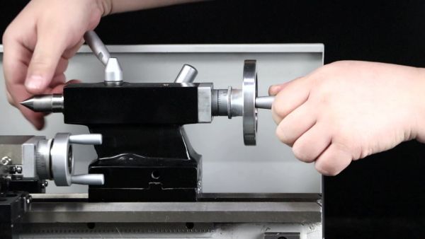 Станок токарный VISPROM SPV-180x300 - фото