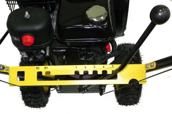 Снегоуборщик бензиновый Huter SGC 4100L - фото