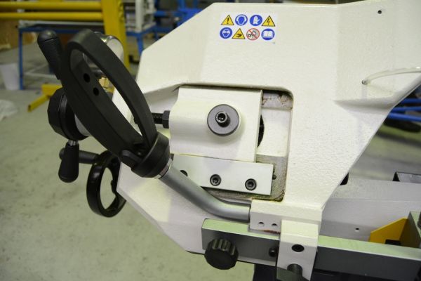 Ленточная пила по металлу Metal Master BSG-220 - фото