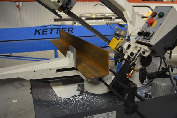 Ленточная пила по металлу Metal Master BSG-220 - фото