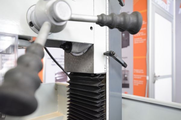 Токарно-фрезерный станок Metal Master MML 250X500 MV - фото