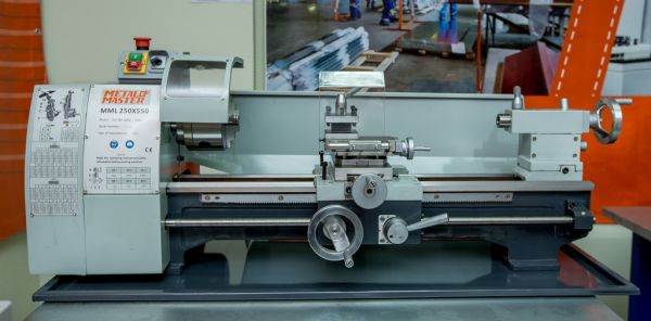 Станок токарный Metal Master MML 250X550 (2550) - фото