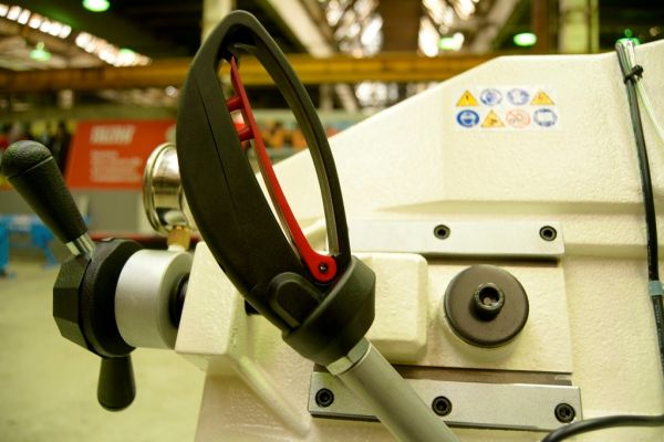 Ленточная пила по металлу Metal Master BSG 255 - фото