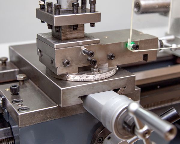 Токарно-винторезный станок Metal MasterTurn 2050G - фото