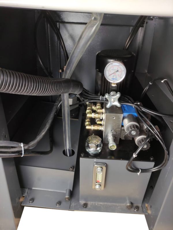 Полуавтоматическая ленточная пила по металлу Metal Master BSM-250 SAF - фото