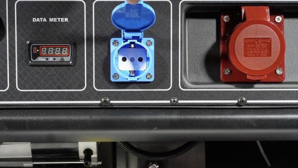 Электрогенератор бензиновый Loncin LC13000S - фото