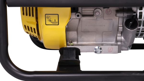 Генератор бензиновый Champion GG6500-3 - фото