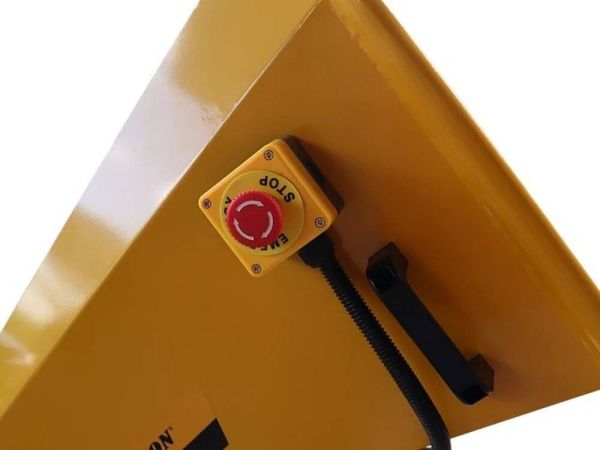 Измельчитель-шредер Champion CH1211E с прицепным устройством - фото