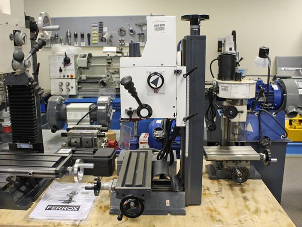 Фрезерный станок Optimum OPTImill BF 16Vario - фото