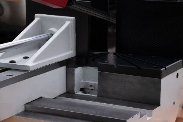 Ленточная пила по металлу VISPROM PPK-330G - фото