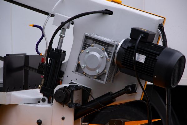 Ленточная пила по металлу VISPROM PPK-330G - фото