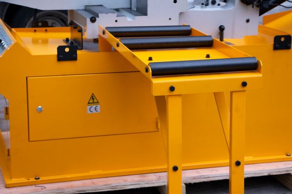 Ленточная пила по металлу VISPROM PPK-330G - фото