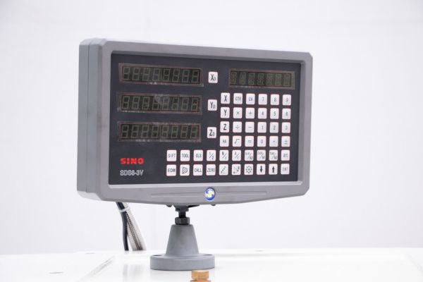 Универсальный токарный станок Proma SPF-1500PHS с УЦИ - фото