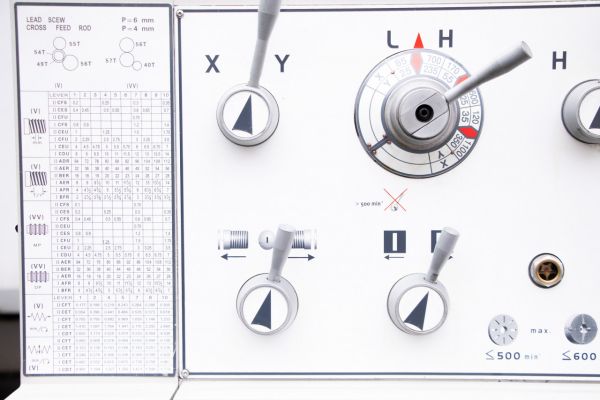 Универсальный токарный станок Proma SPF-1500PHS с УЦИ - фото