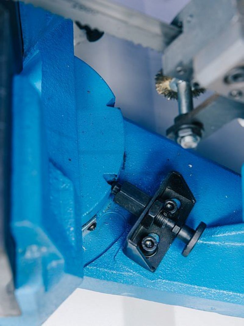 Ленточная пила по металлу MetalTec BS 250 FHЕ - фото