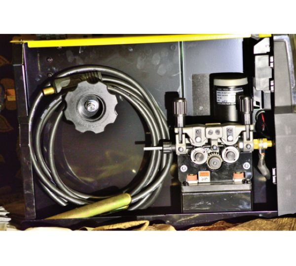 Сварочный полуавтомат Кедр AlphaMIG-200S - фото