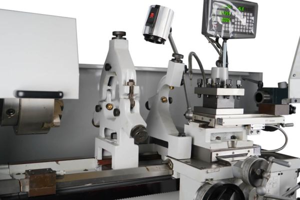 Станок токарный Metal Master Z50100 DRO RFS С УЦИ - фото