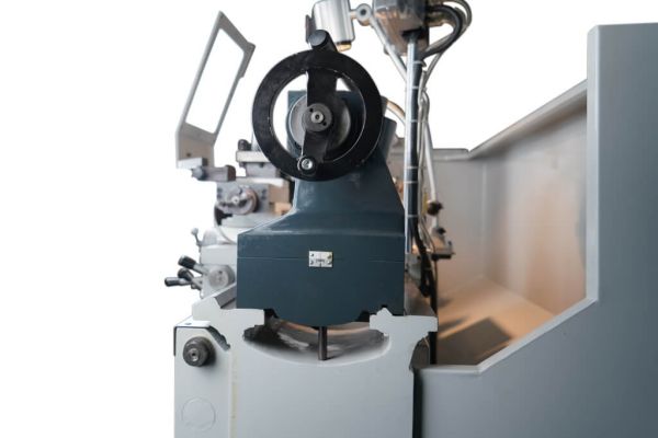 Станок токарный Metal Master Z50100 DRO RFS С УЦИ - фото