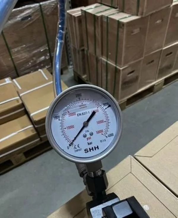 Насос ручной гидравлический сверхвысокого давления НРГ 2800-2.2 - фото