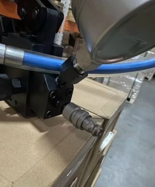 Насос ручной гидравлический сверхвысокого давления НРГ 2800-2.2 - фото